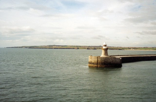 Tyne South Pier Head Light