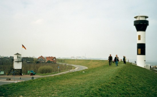 Neuer und alter Leuchtturm Twielenfleth