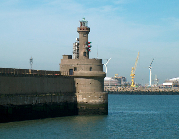 pier light Zeebrugge