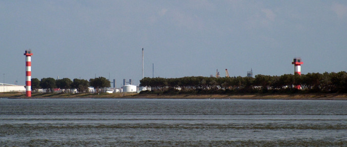 leading line Europort