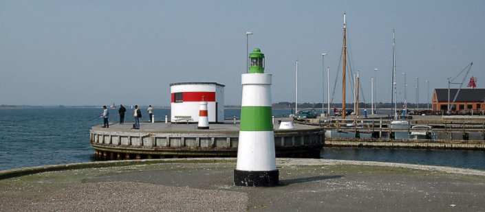 three lights Hals