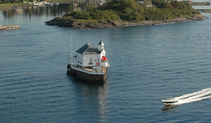 lighthouse Dyna