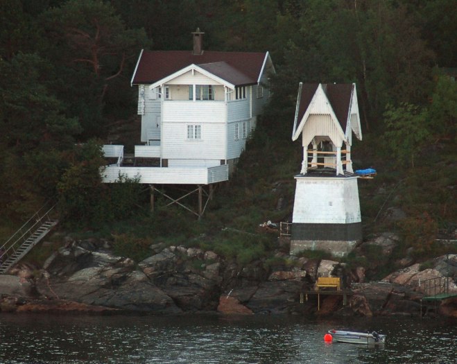 lighthouse Elle