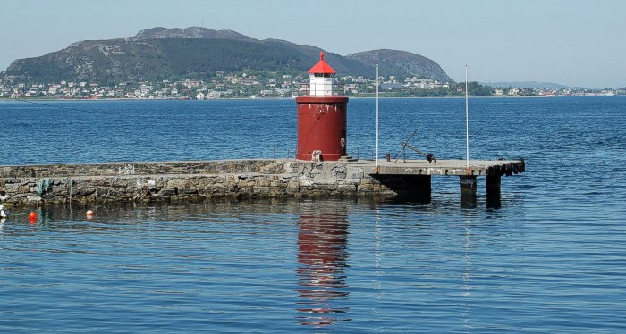 pier light Ålesund