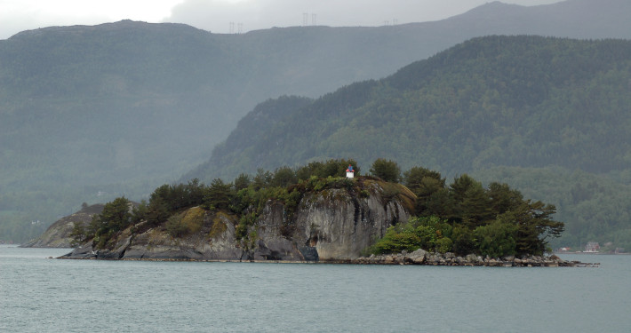 lighthouse Hillestadholmen