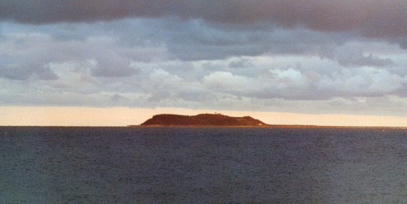 Leuchtturm Hjelm bei Sonnenuntergang